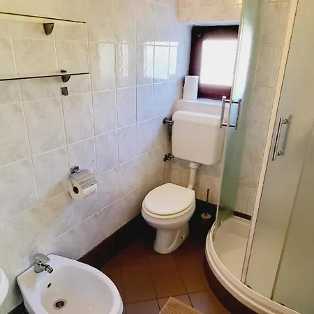 Fuer 2 Personen Ca 50 Qm In Njivice, Kvarner Bucht Krk ニヴィーチェ