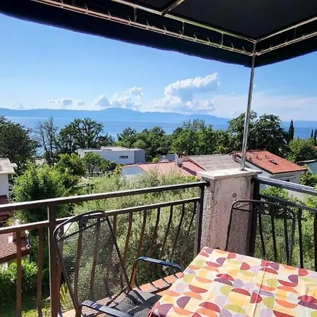 Fuer 2 Personen Ca 50 Qm In Njivice, Kvarner Bucht Krk アパート ニヴィーチェ